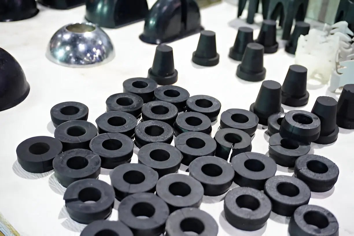 The Role of Custom Rubber Parts in High-Performance Manufacturing