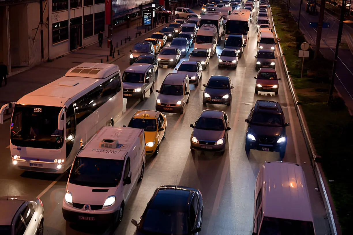 How Auto Transport Times Are Changed by Weather Conditions