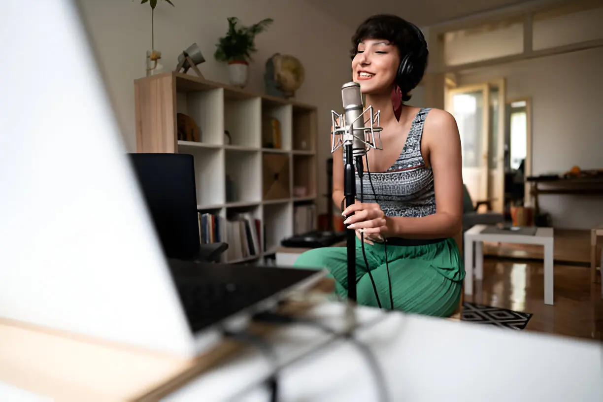 Vocal Training from Home Best Online Singing Courses for All Levels